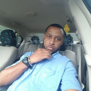 Meet your Posher, Derrick